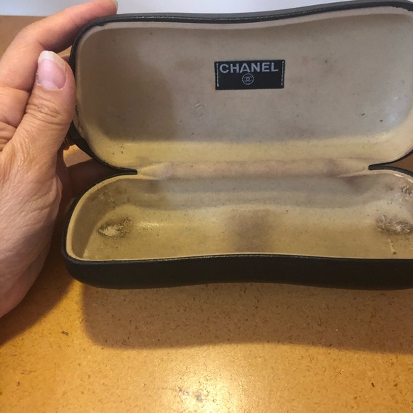 AUTHENTIC WOMENS CHANEL LOGO SUNGLASSES - Picture 4 of 4